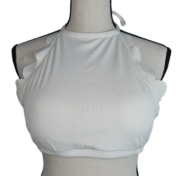 Zaful White Ribbed Scalloped Halter Neck Bikini Swimsuit Top - Size L (US 8) - Picture 1 of 8